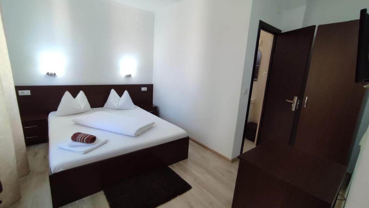 Casa Laur Hotel Băile Felix Eksteriør billede